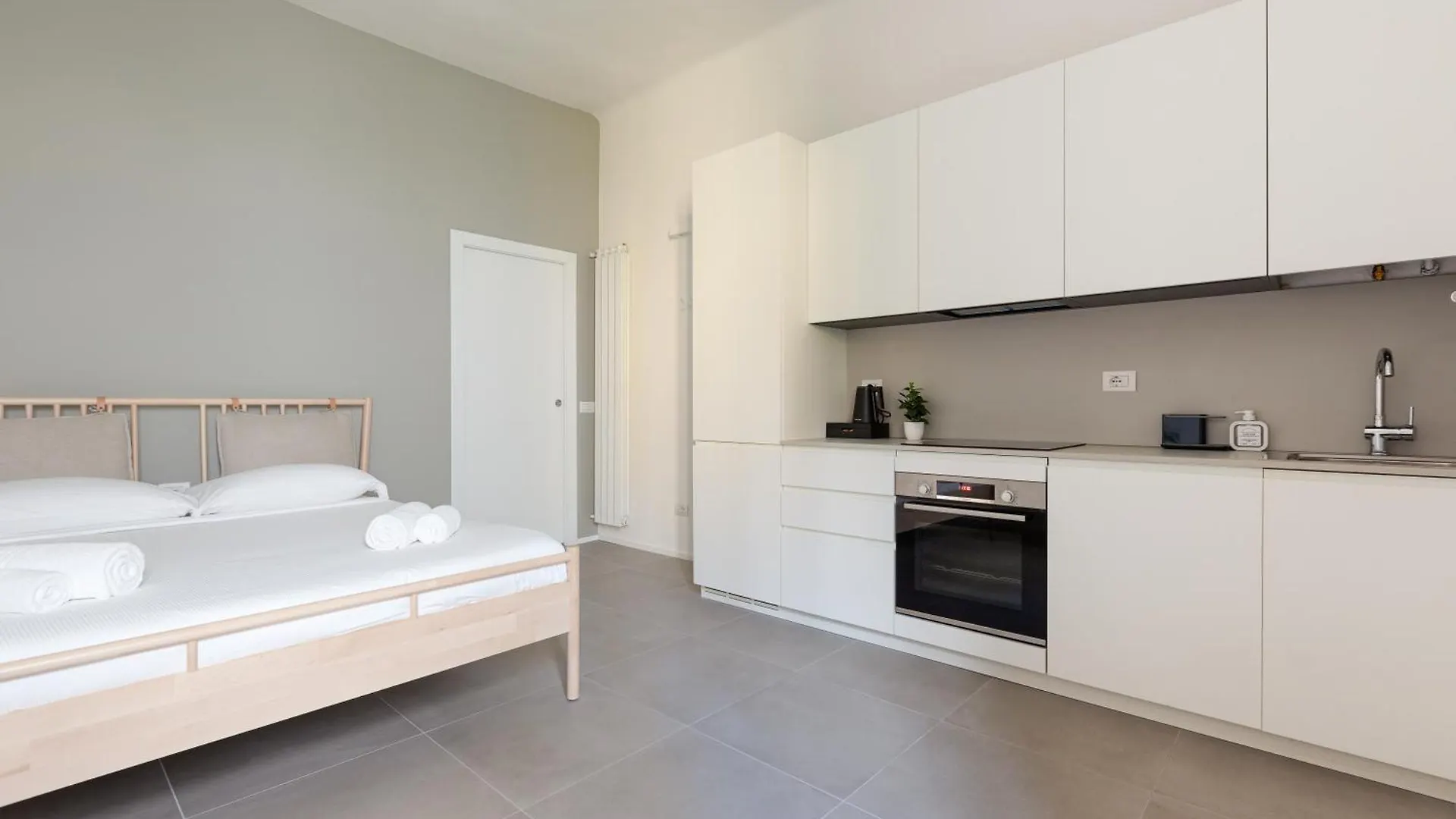 Corso Vercelli Cosy And Bright Studio Milan Apartment