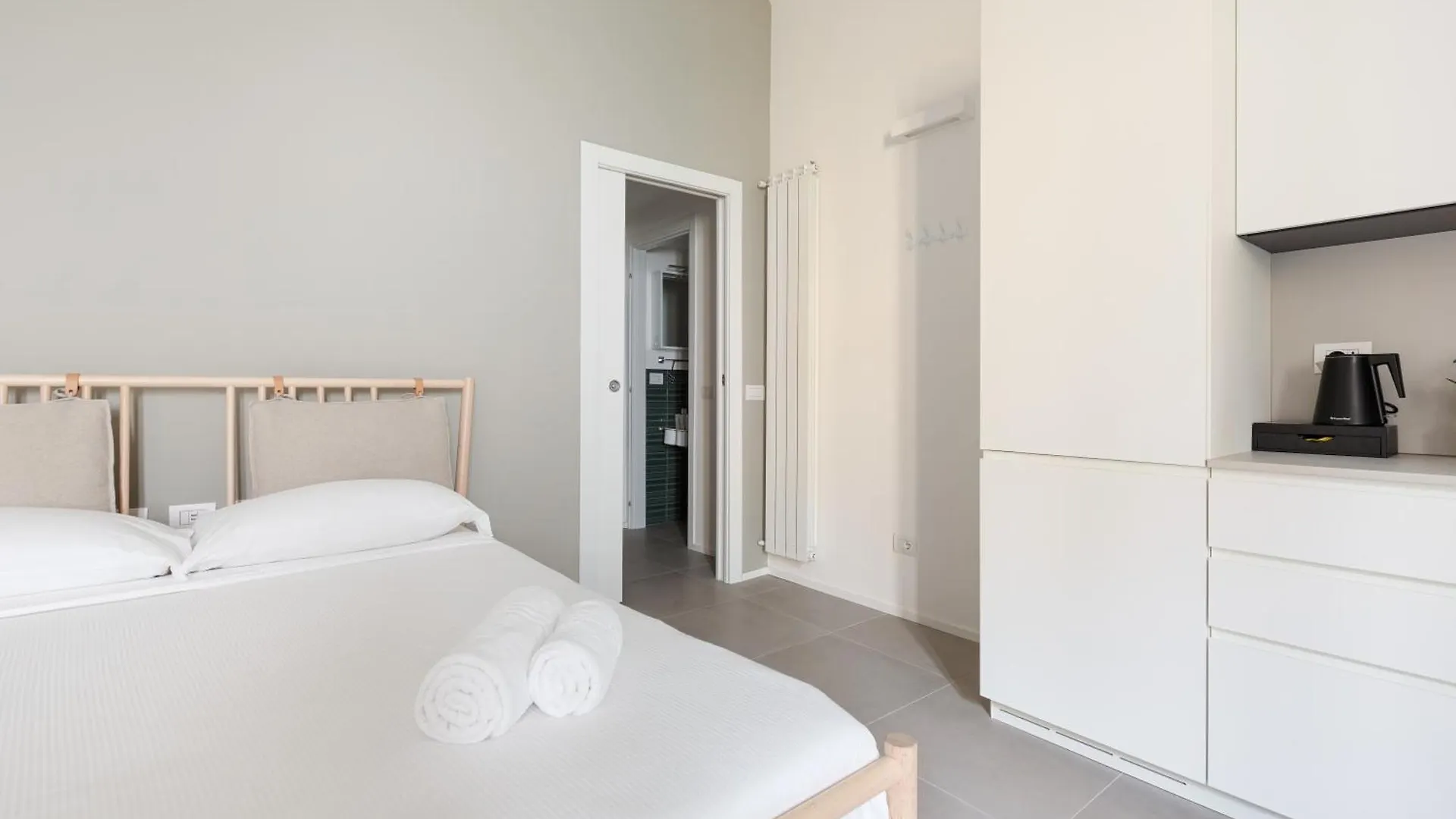 Apartment Corso Vercelli Cosy And Bright Studio Milan